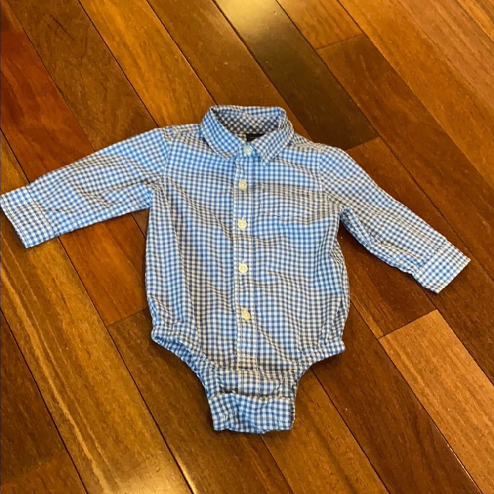 Baby Gap blue and white button down onesie 6-12m